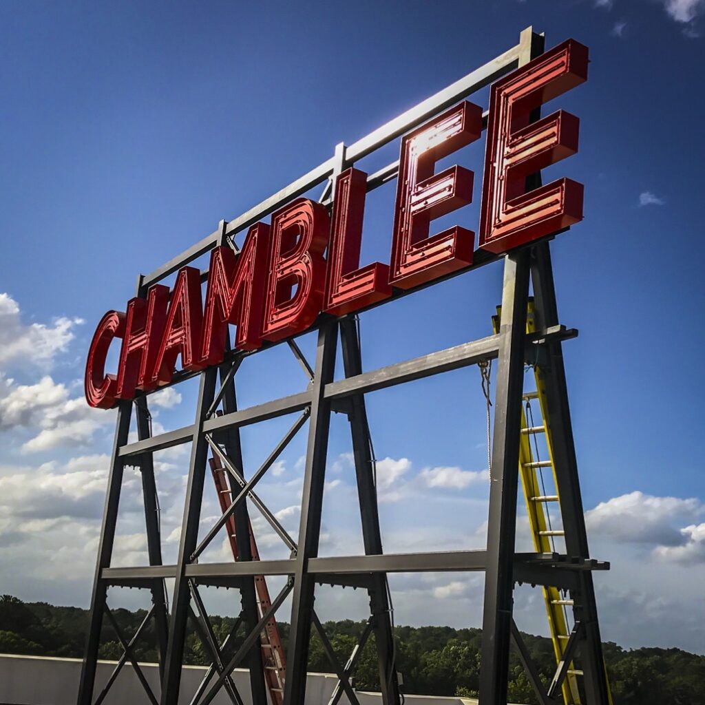 Rooftop Signs - ThriveAdvertising